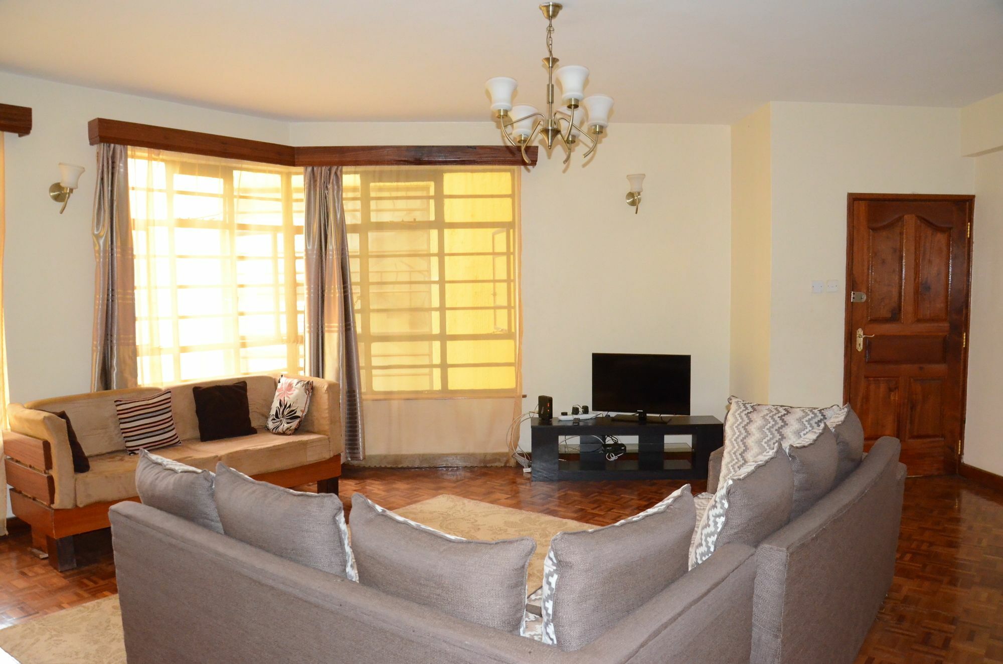Nyumbani Apartments Nairobi Buitenkant foto